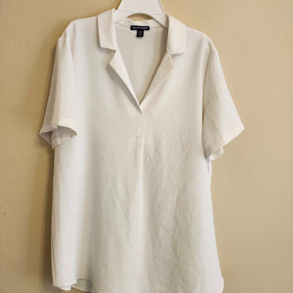 Women's White Collared Short Sleeve M Basics Staples Business Casual Normcore
